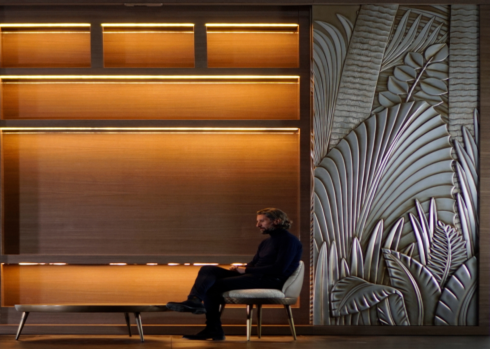 SLIDING DOOR
